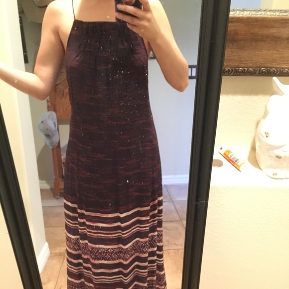 Floor length, light material dress! Size Small - Picture 2 of 2
